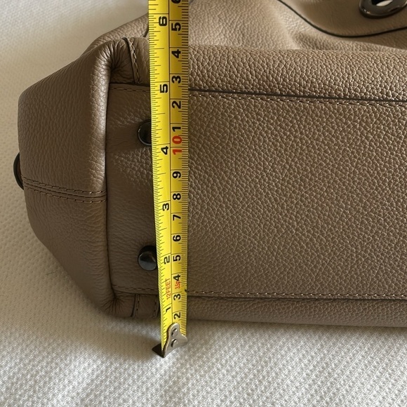 Coach Edie Turnlock shoulder bag / like new / F1748-36855 /gray leather - Picture 9 of 11